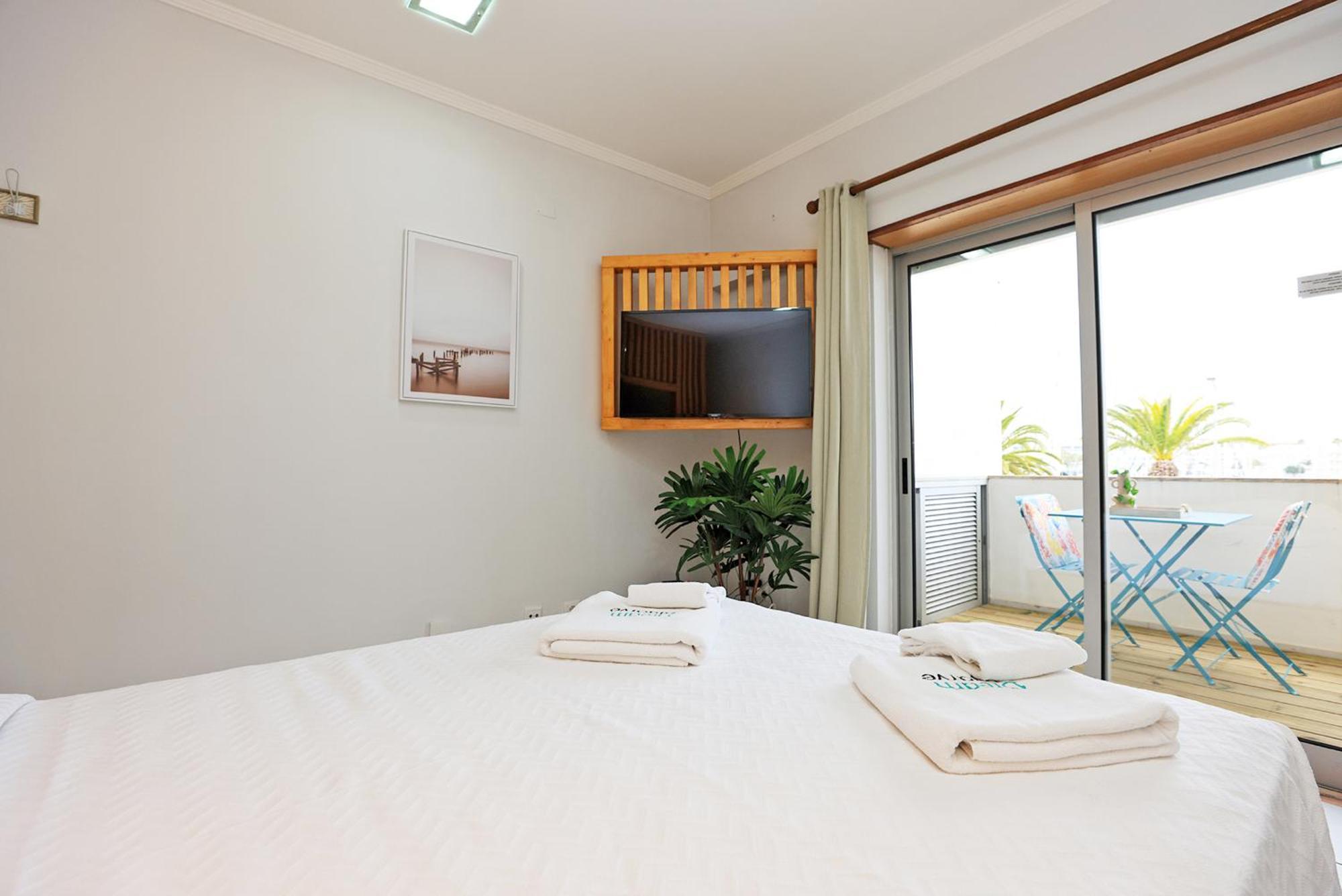 A01 - Marina Mirror Harbour Apartment Lagos Exterior photo